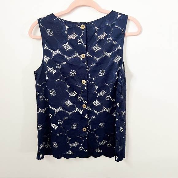 Lilly Pulitzer Navy Floral Lace Iona Shell Sleeveless Top Medium - Picture 5 of 8